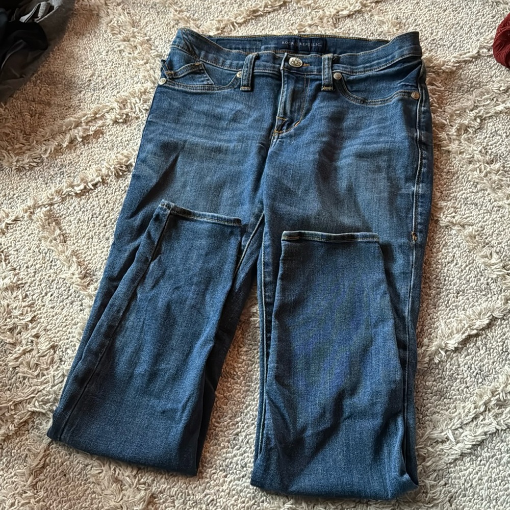 Rock & Republic women’s size 8 jeans - never worn